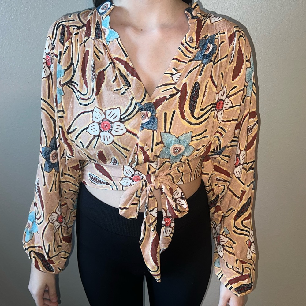 Colorful top